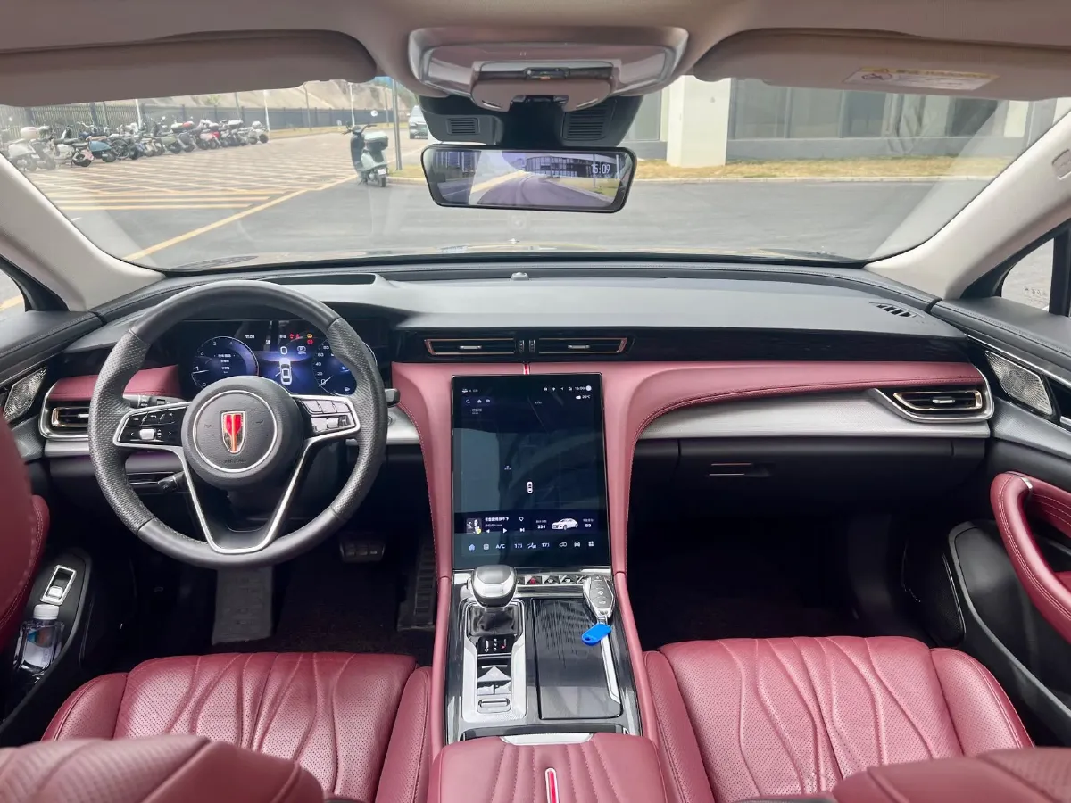 2023 HongQi H5 2.0T 224HP L4 8AT,autocango,china used car exporter,china ev exporter,chinese used car exporter,chinese used ev exporter