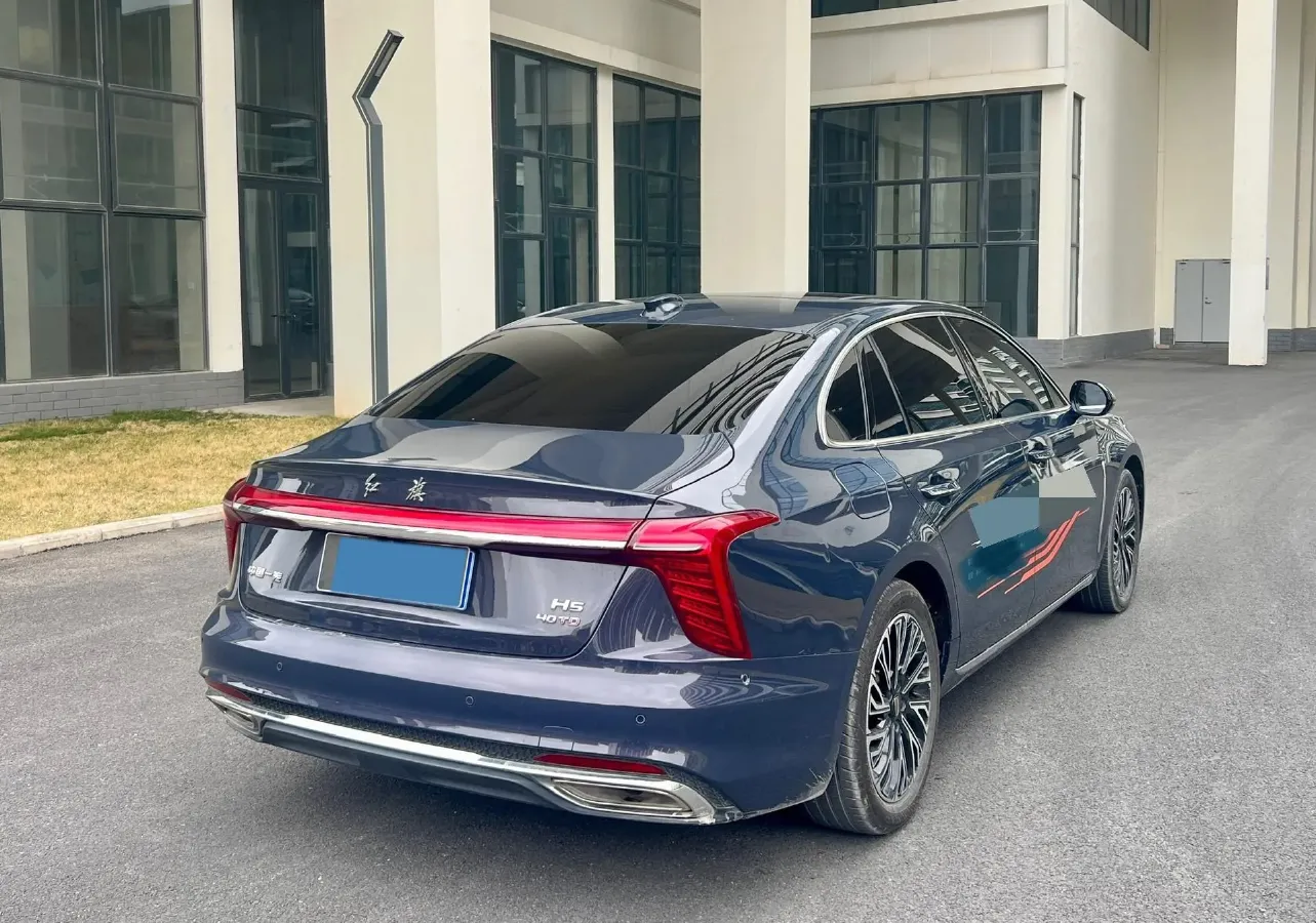 2023 HongQi H5 2.0T 224HP L4 8AT,autocango,china used car exporter,china ev exporter,chinese used car exporter,chinese used ev exporter
