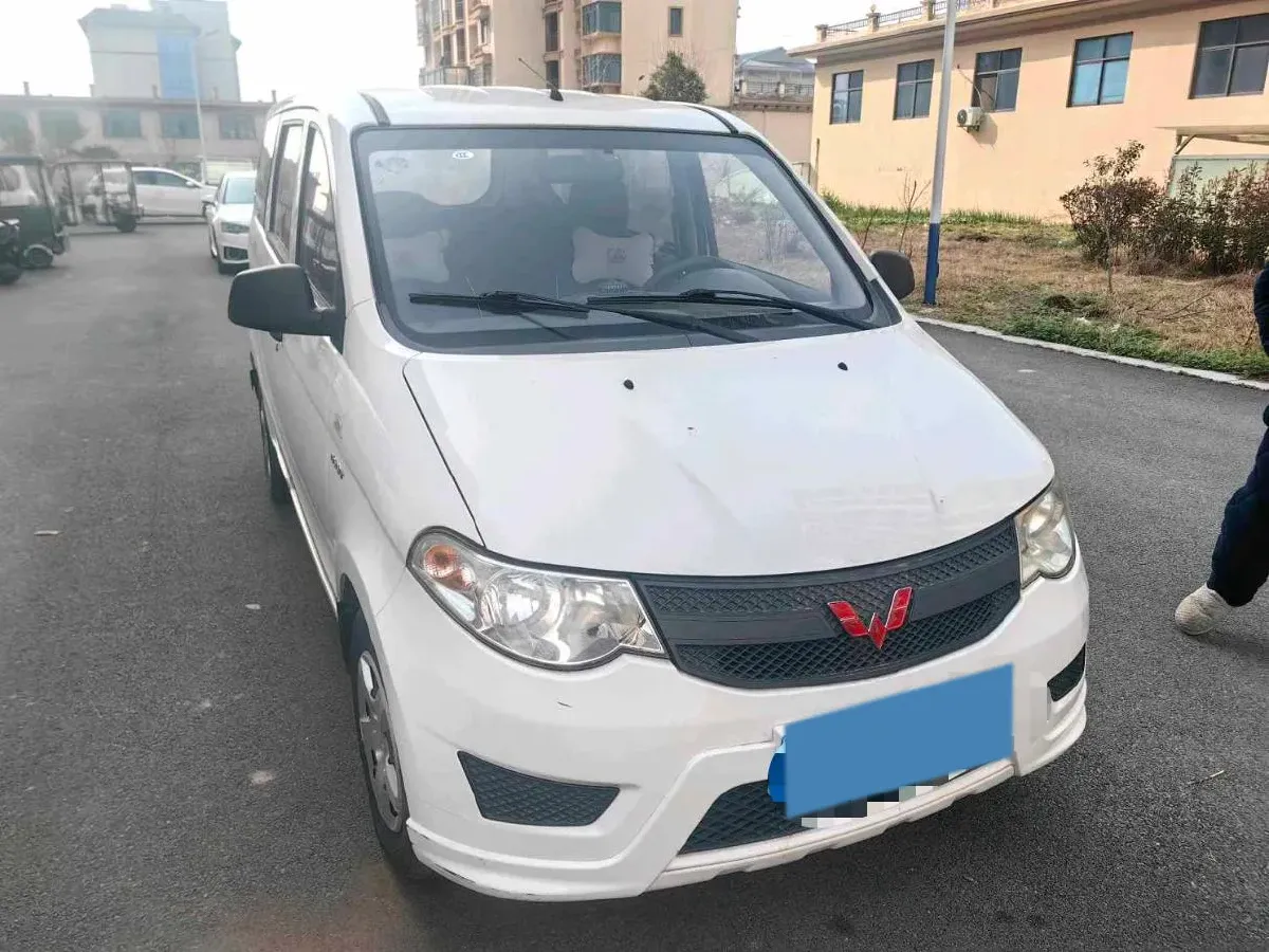 2015 WuLing HongGuang 1.5L 112HP L4 5MT,autocango,china used car exporter,china ev exporter,chinese used car exporter,chinese used ev exporter