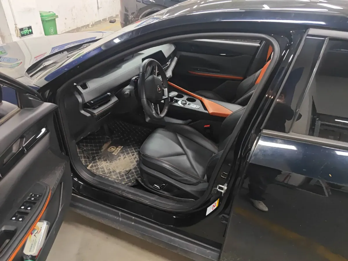 2022 ChangAn UNI-V 1.5T 188HP L4 7DCT,autocango,china used car exporter,china ev exporter,chinese used car exporter,chinese used ev exporter