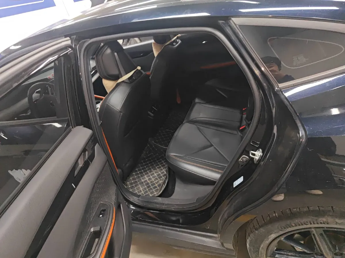 2022 ChangAn UNI-V 1.5T 188HP L4 7DCT,autocango,china used car exporter,china ev exporter,chinese used car exporter,chinese used ev exporter