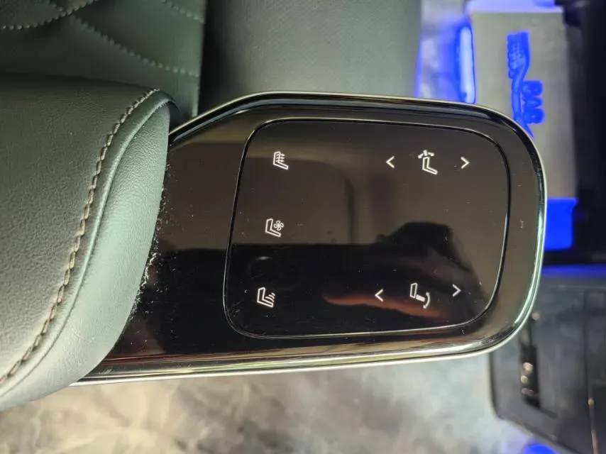 2024 GAC Trumpchi M8 2.0T 252HP L4 8AT,autocango,china used car exporter,china ev exporter,chinese used car exporter,chinese used ev exporter