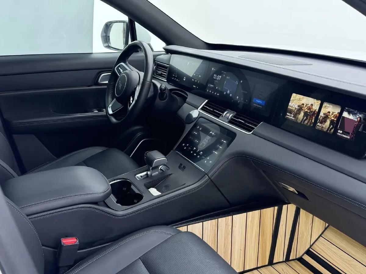 2021 Li ONE Range Extended 131HP REEV 40.5KWH,autocango,china used car exporter,china ev exporter,chinese used car exporter,chinese used ev exporter