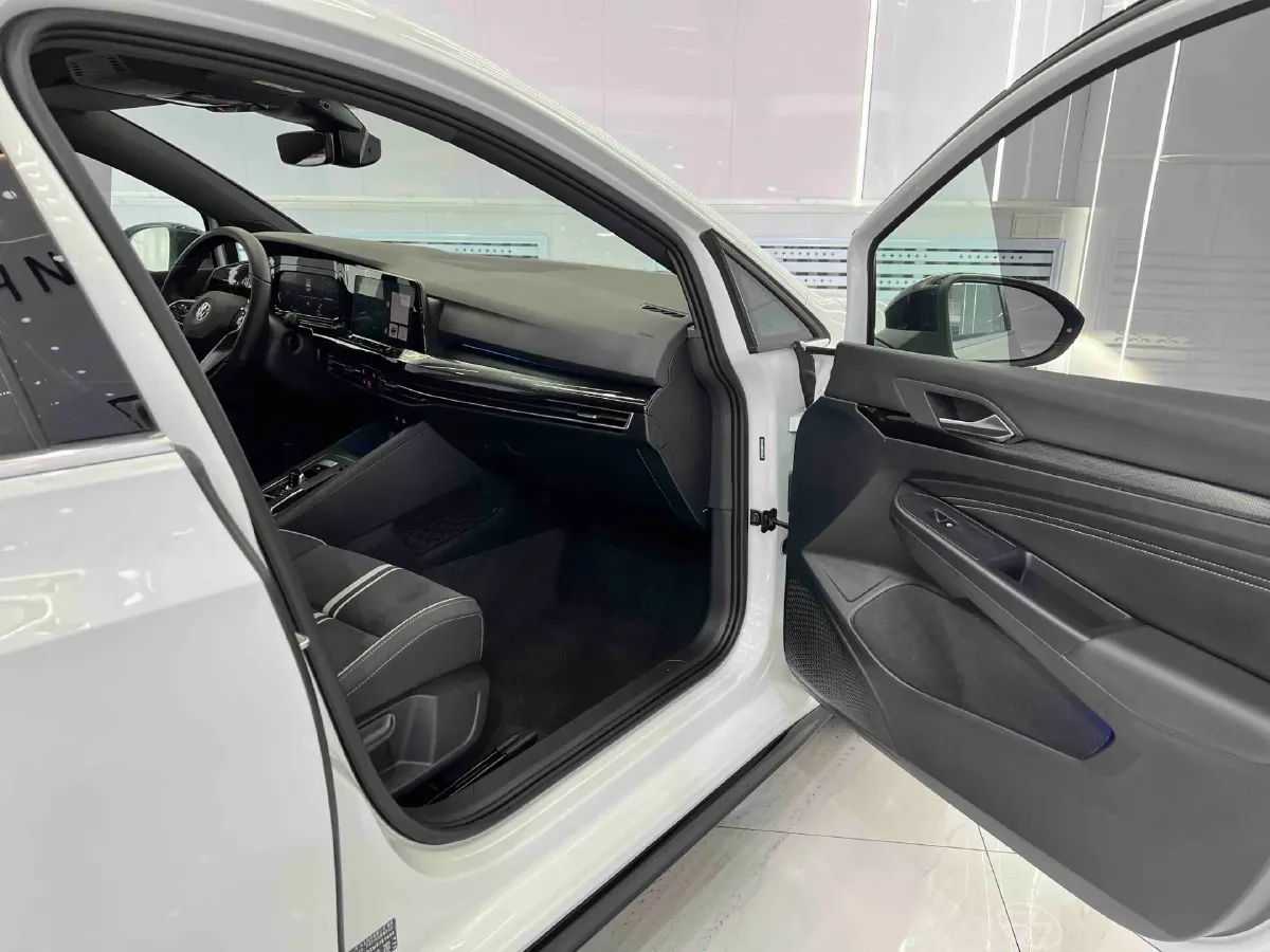 2021 Volkswagen Golf 1.4T 150HP L4 7DCT,autocango,china used car exporter,china ev exporter,chinese used car exporter,chinese used ev exporter