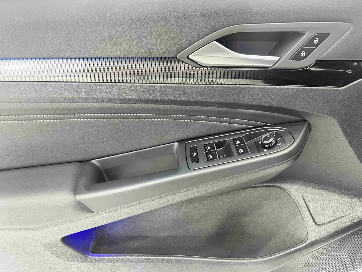 2021 Volkswagen Golf 1.4T 150HP L4 7DCT,autocango,china used car exporter,china ev exporter,chinese used car exporter,chinese used ev exporter