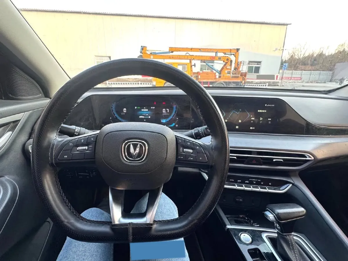 2021 ChangAn Eado 1.4T 160HP L4 7DCT,autocango,china used car exporter,china ev exporter,chinese used car exporter,chinese used ev exporter