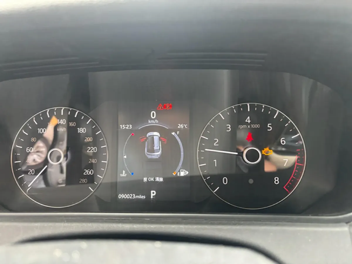 2017 Land Rover Range Rover Velar 2.0T 250HP L4 8AT,autocango,china used car exporter,china ev exporter,chinese used car exporter,chinese used ev exporter