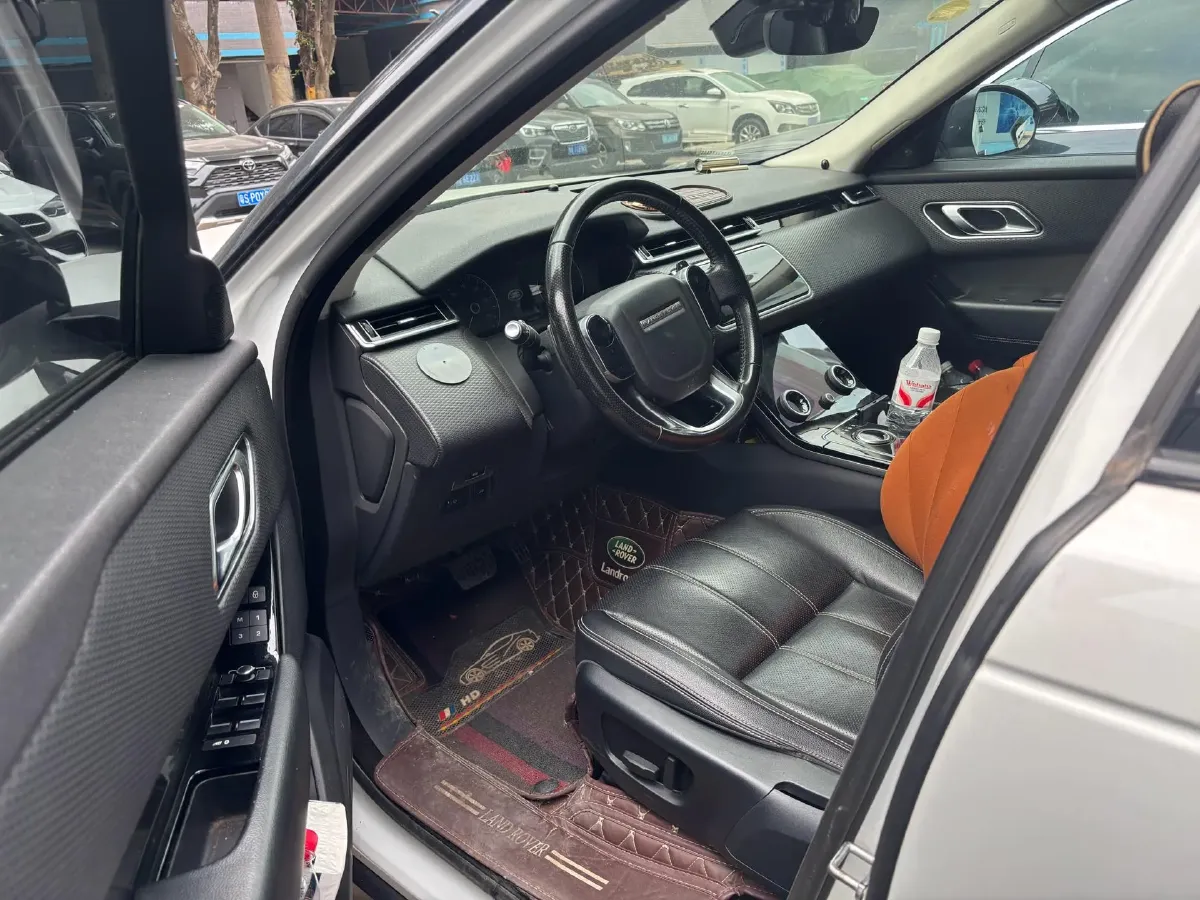 2017 Land Rover Range Rover Velar 2.0T 250HP L4 8AT,autocango,china used car exporter,china ev exporter,chinese used car exporter,chinese used ev exporter