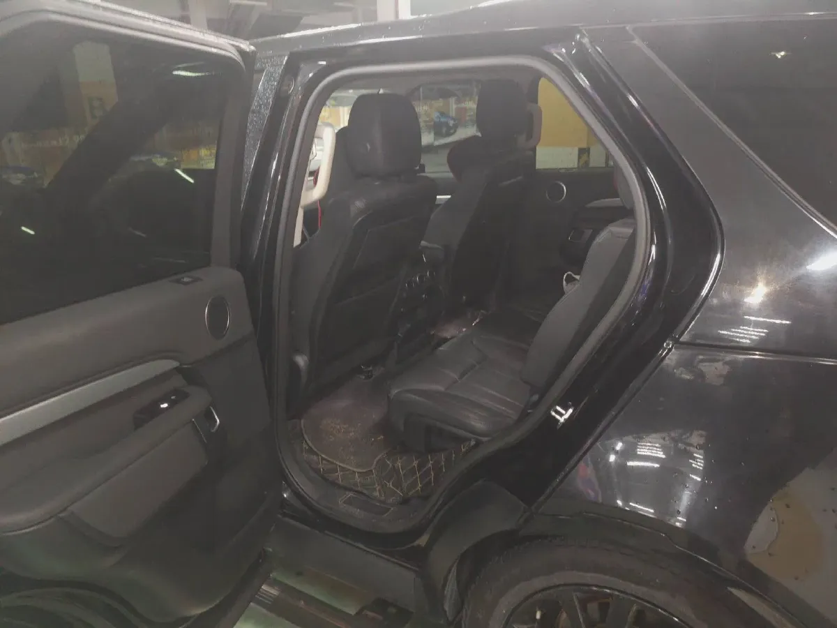 2020 Land Rover Discovery 3.0T 340HP V6 8AT,autocango,china used car exporter,china ev exporter,chinese used car exporter,chinese used ev exporter