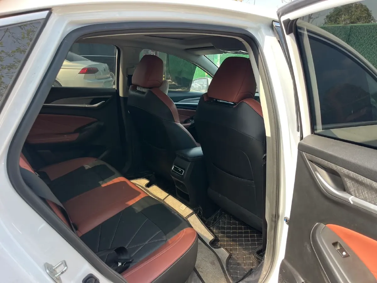 2023 ChangAn Eado 1.4T 160HP L4 7DCT,autocango,china used car exporter,china ev exporter,chinese used car exporter,chinese used ev exporter