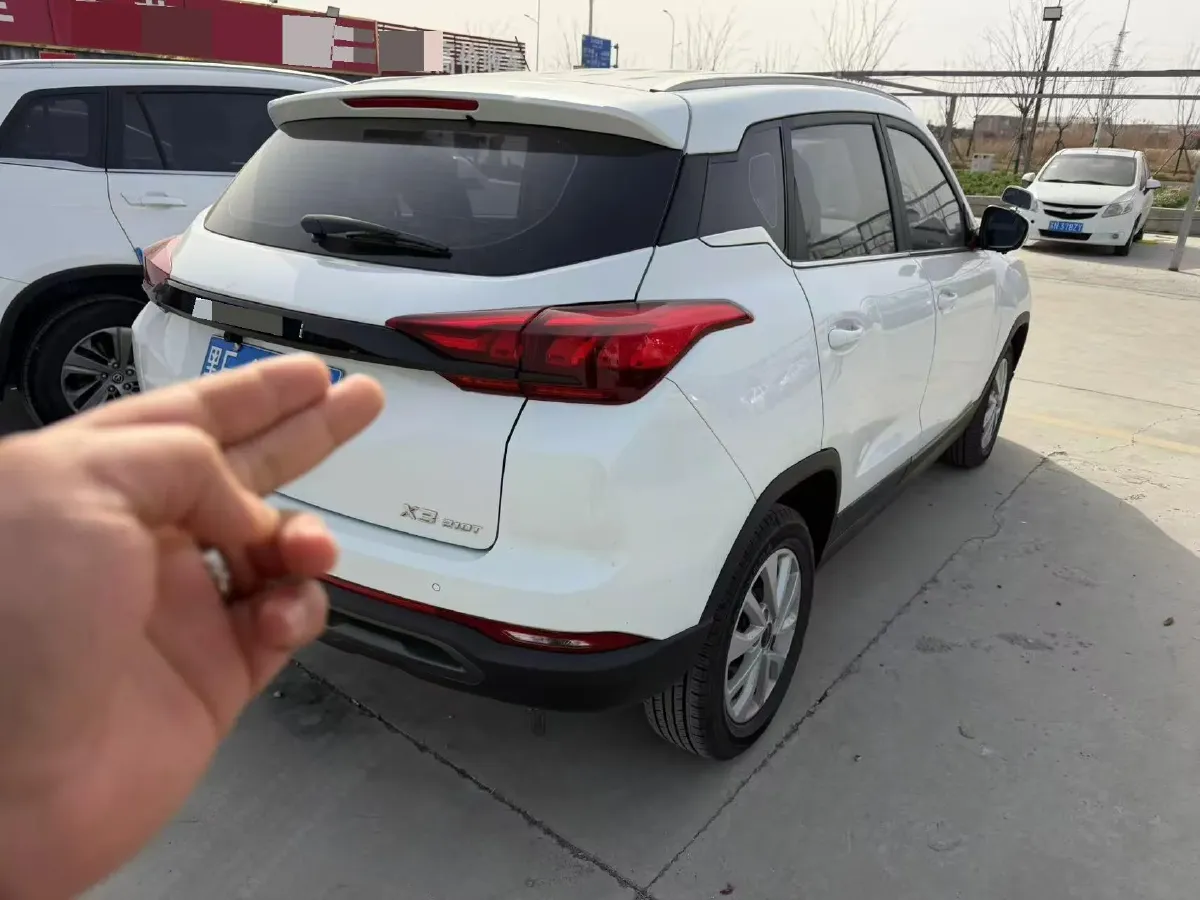 2021 BeiJing Auto X3 1.5T 150HP L4 CVT,autocango,china used car exporter,china ev exporter,chinese used car exporter,chinese used ev exporter