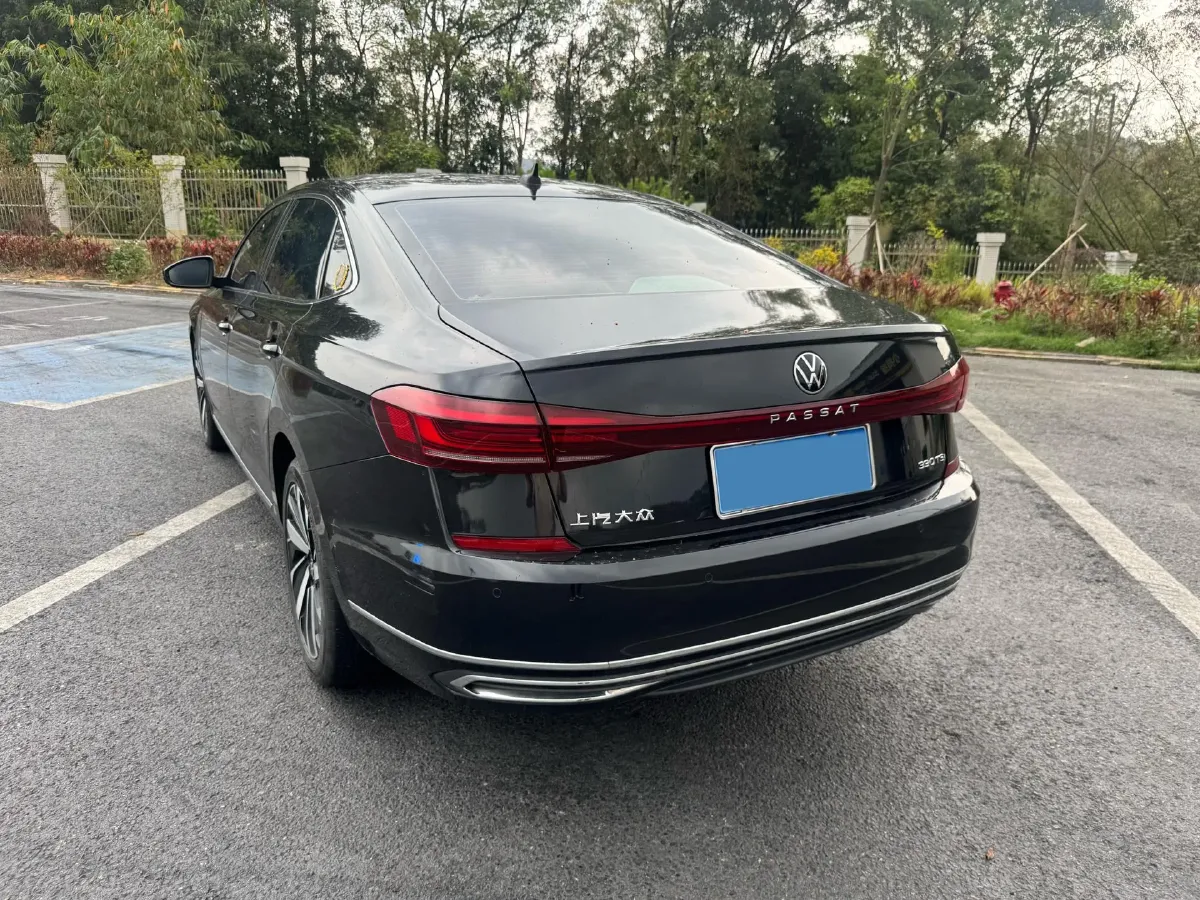 2021 Volkswagen Passat 2.0T 186HP L4 7DCT,autocango,china used car exporter,china ev exporter,chinese used car exporter,chinese used ev exporter