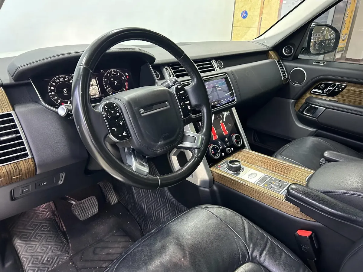 2018 Land Rover Range Rover Evoque 2.0T 241HP L4 9AT,autocango,china used car exporter,china ev exporter,chinese used car exporter,chinese used ev exporter