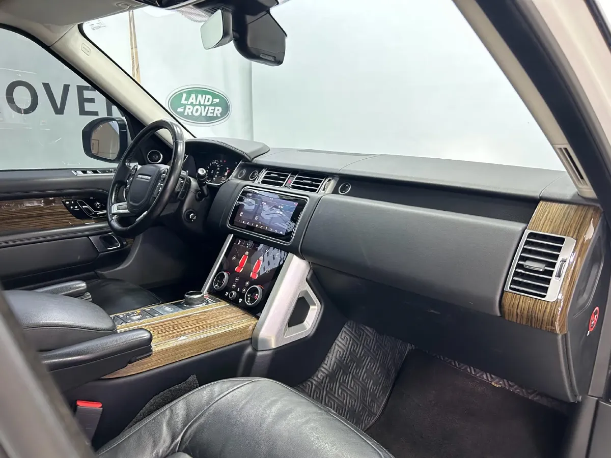 2018 Land Rover Range Rover Evoque 2.0T 241HP L4 9AT,autocango,china used car exporter,china ev exporter,chinese used car exporter,chinese used ev exporter