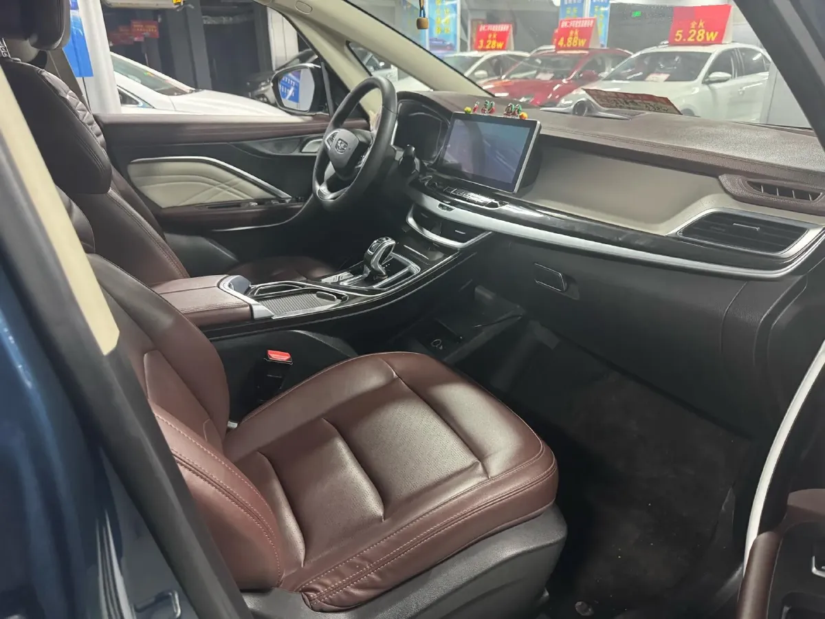 2021 Geely JiaJi 1.8T 184HP L4 7DCT,autocango,china used car exporter,china ev exporter,chinese used car exporter,chinese used ev exporter