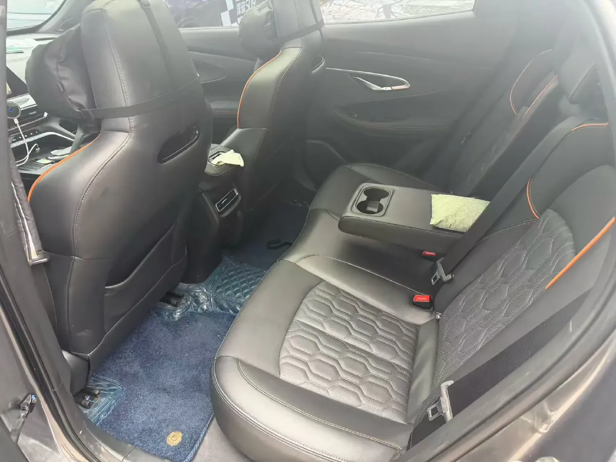 2022 ChangAn UNI-T 1.5T 188HP L4 7DCT,autocango,china used car exporter,china ev exporter,chinese used car exporter,chinese used ev exporter