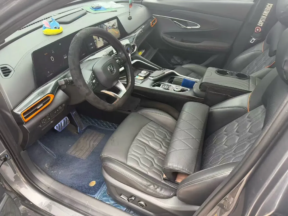 2022 ChangAn UNI-T 1.5T 188HP L4 7DCT,autocango,china used car exporter,china ev exporter,chinese used car exporter,chinese used ev exporter