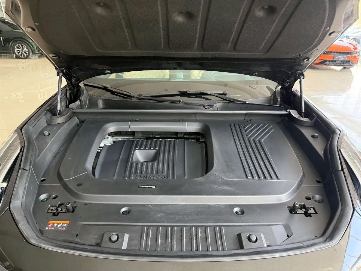 2021 Buick GL8 2.0T 237HP L4 9AT,autocango,china used car exporter,china ev exporter,chinese used car exporter,chinese used ev exporter