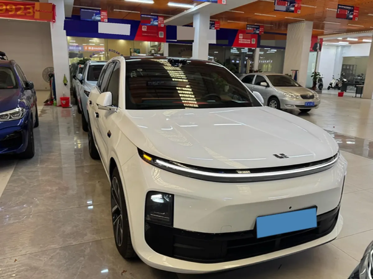 2024 Li L6 Range Extended 154HP L4 REEV 36.8KWH,autocango,china used car exporter,china ev exporter,chinese used car exporter,chinese used ev exporter