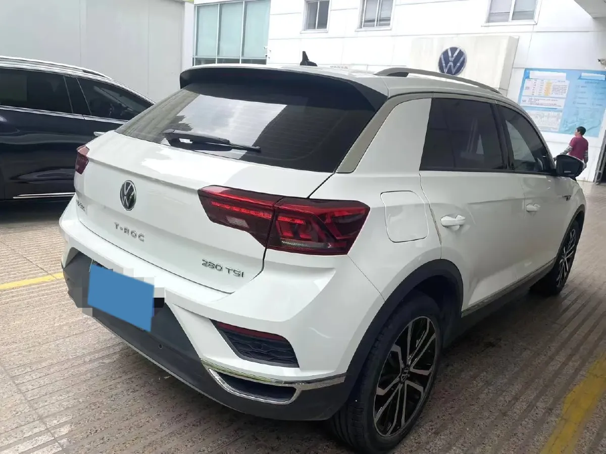 2022 Volkswagen T-Roc 1.4T 150HP L4 7DCT,autocango,china used car exporter,china ev exporter,chinese used car exporter,chinese used ev exporter