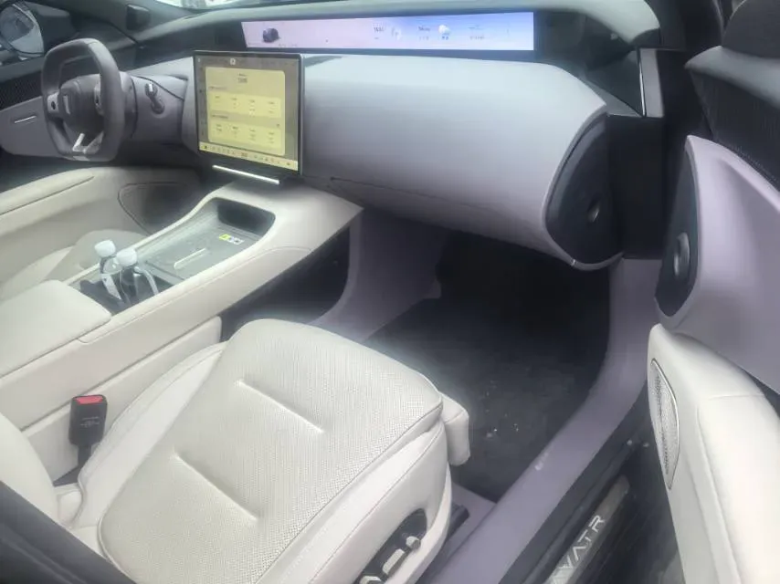 2025 Avatr 12 1.5T 156HP L4 REEV 39.05KWH,autocango,china used car exporter,china ev exporter,chinese used car exporter,chinese used ev exporter