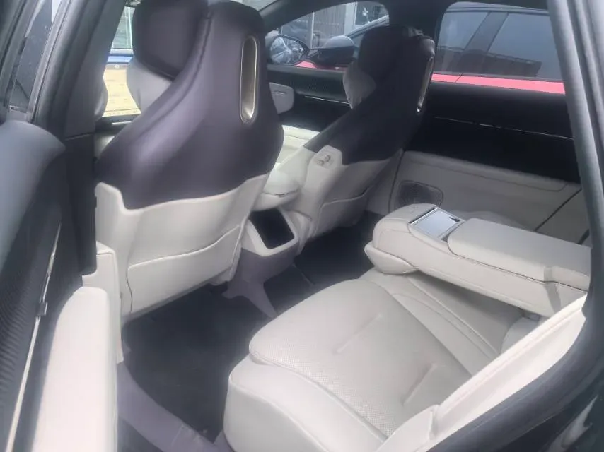 2025 Avatr 12 1.5T 156HP L4 REEV 39.05KWH,autocango,china used car exporter,china ev exporter,chinese used car exporter,chinese used ev exporter