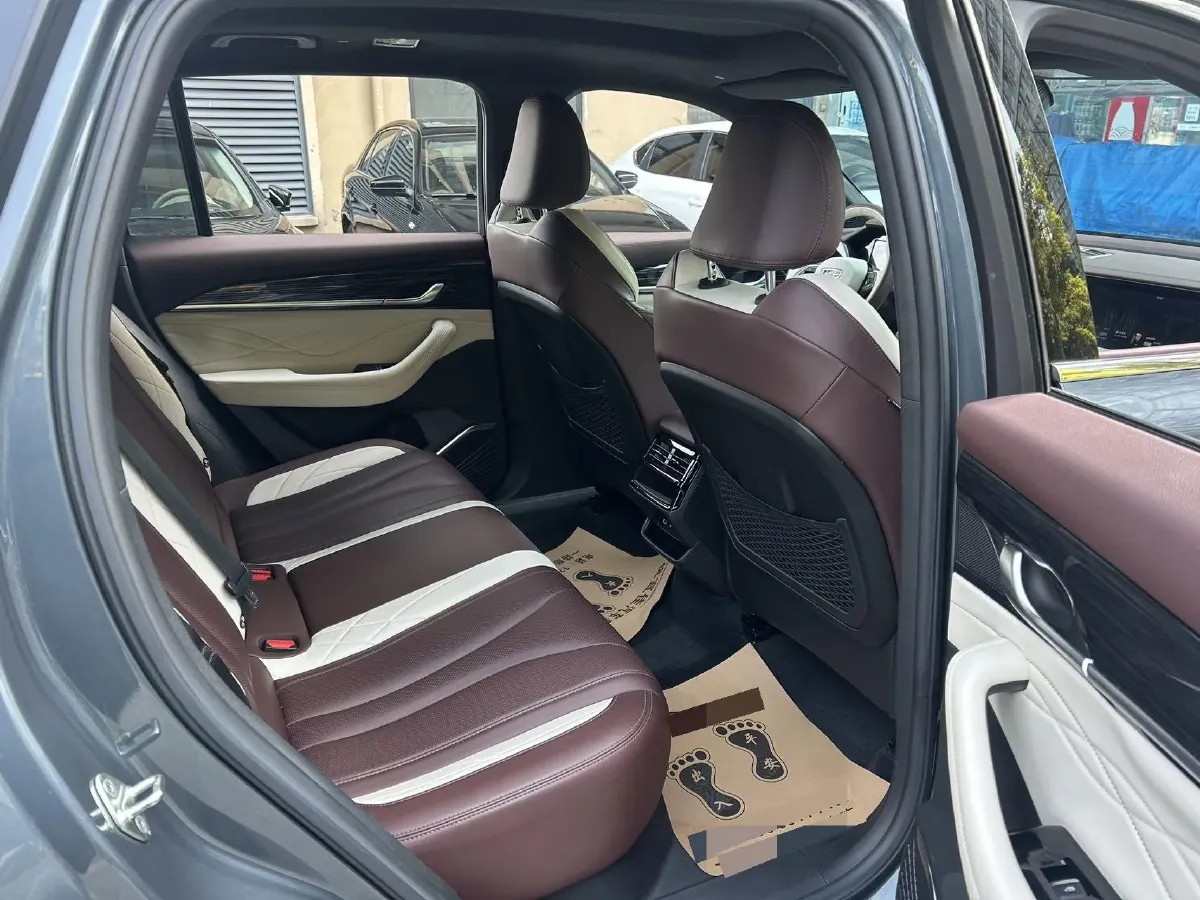 2021 Geely Monjaro 2.0T 218HP L4 7DCT,autocango,china used car exporter,china ev exporter,chinese used car exporter,chinese used ev exporter