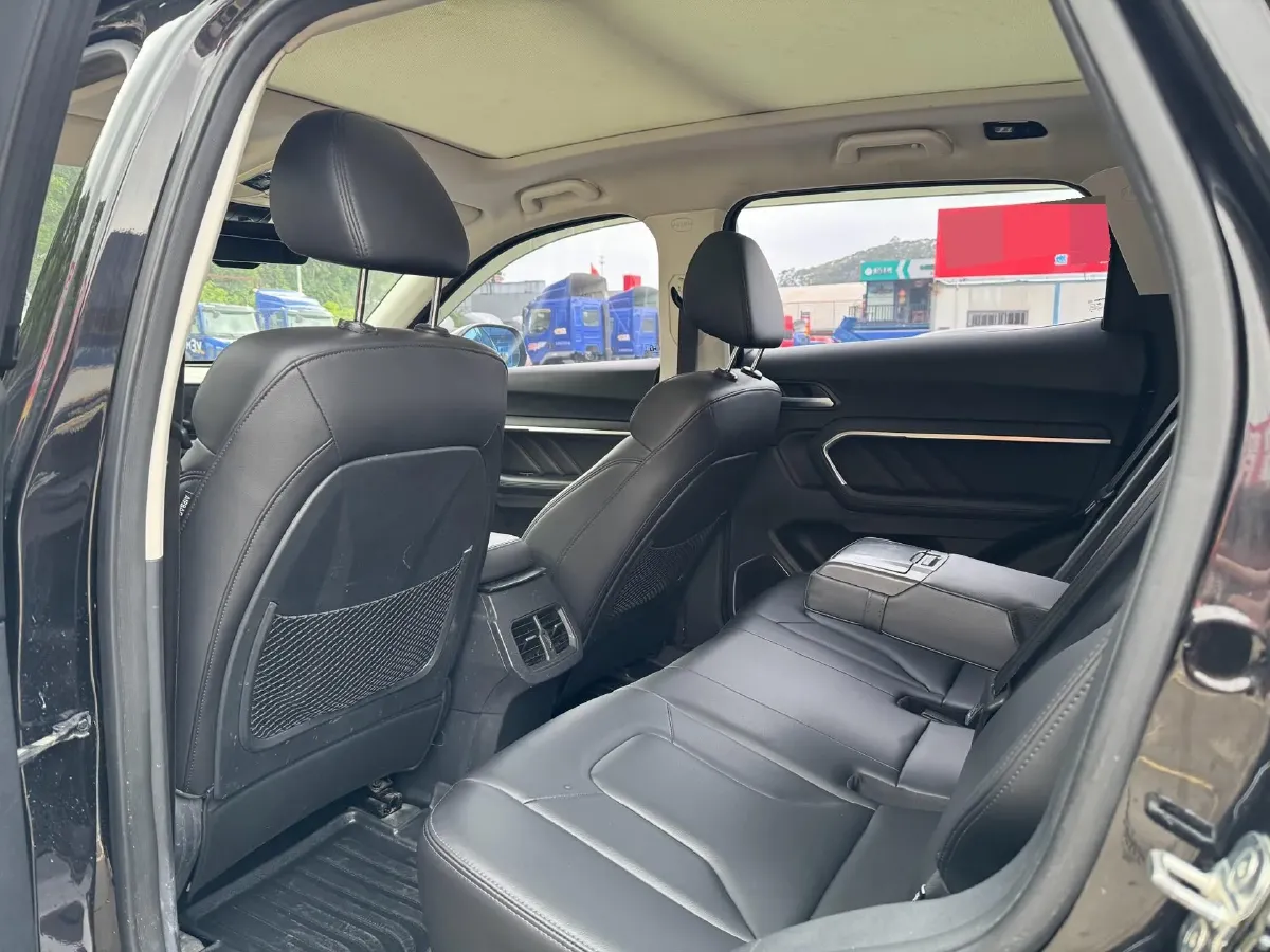 2017 Haval H6 2.0T 197HP L4 7DCT,autocango,china used car exporter,china ev exporter,chinese used car exporter,chinese used ev exporter