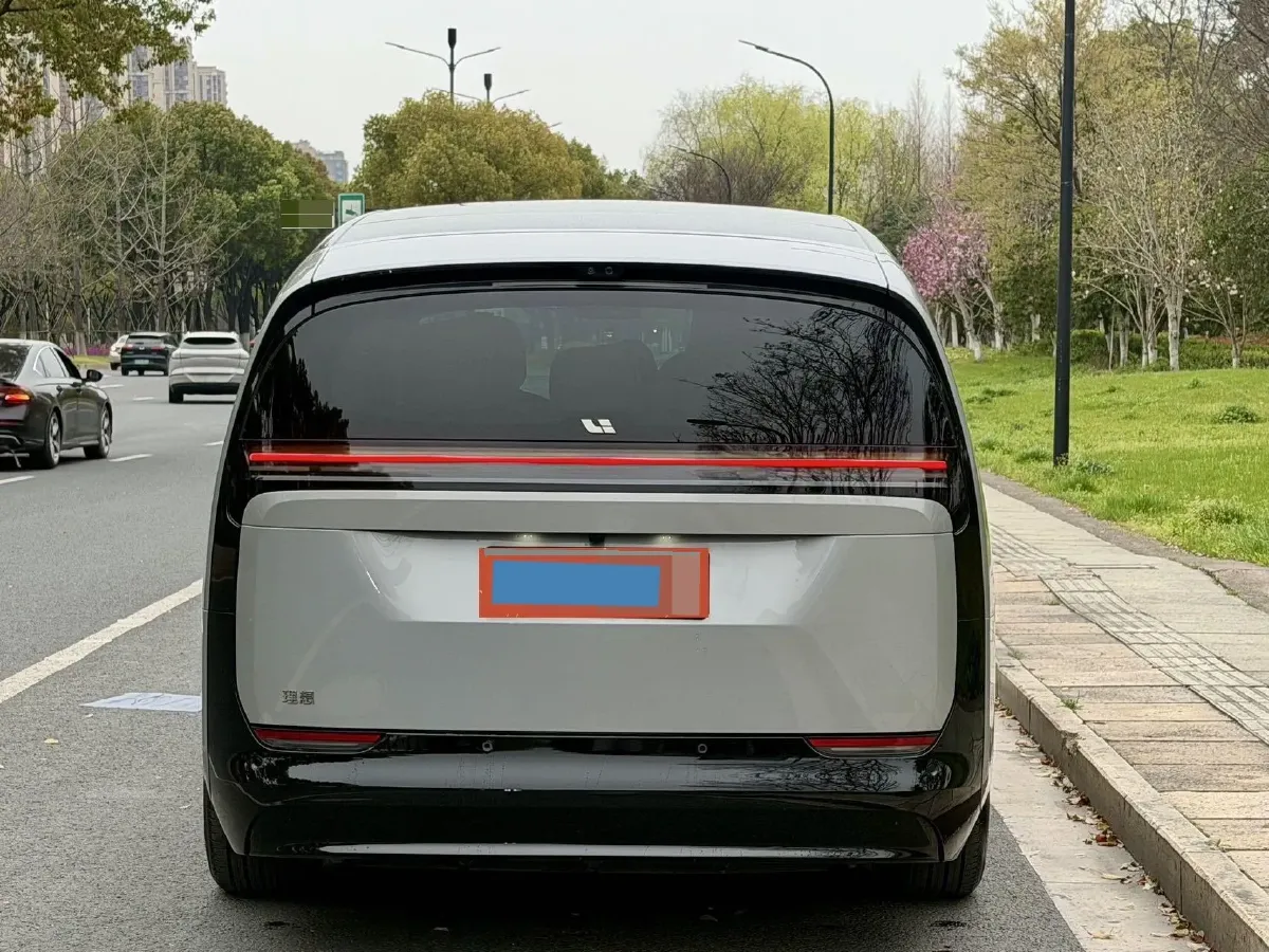 2024 Li MEGA BEV 102.7KWH,autocango,china used car exporter,china ev exporter,chinese used car exporter,chinese used ev exporter