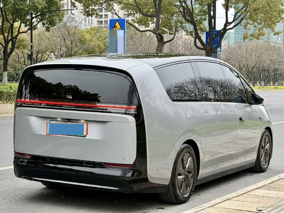 2024 Li MEGA BEV 102.7KWH,autocango,china used car exporter,china ev exporter,chinese used car exporter,chinese used ev exporter
