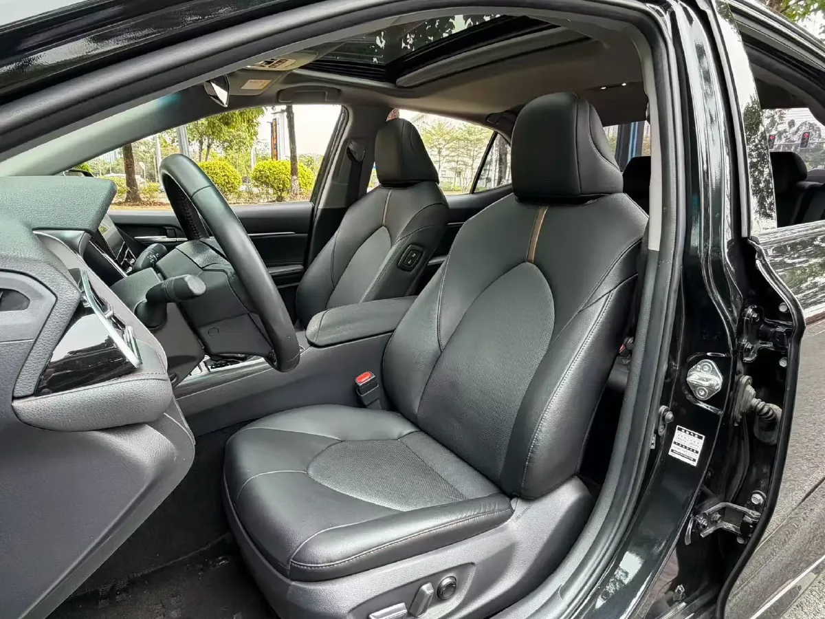 2021 Toyota Camry 2.0L 178HP L4 CVT,autocango,china used car exporter,china ev exporter,chinese used car exporter,chinese used ev exporter