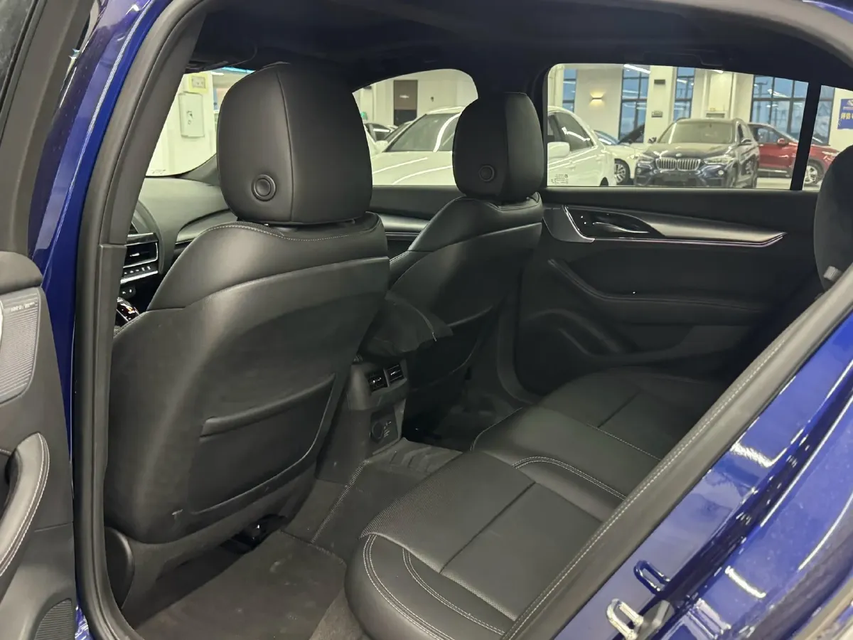 2023 Cadillac CT5 2.0T 237HP L4 10AT,autocango,china used car exporter,china ev exporter,chinese used car exporter,chinese used ev exporter