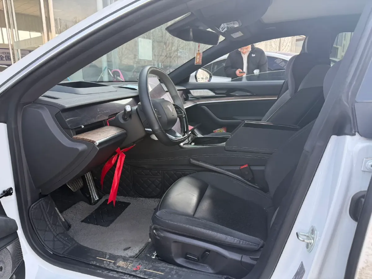 2022 Jeep Grand Commander 2.0T 234HP L4 9AT,autocango,china used car exporter,china ev exporter,chinese used car exporter,chinese used ev exporter