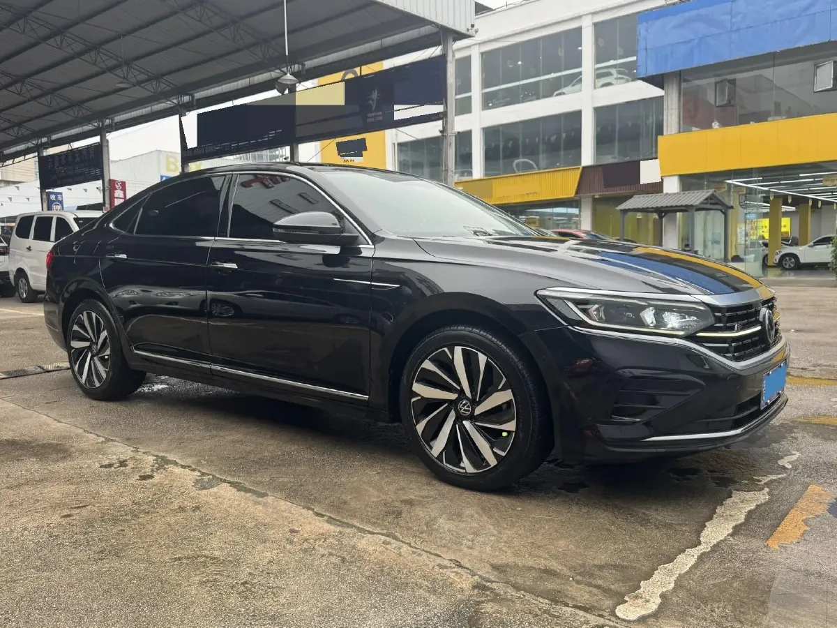 2023 Volkswagen Passat 2.0T 186HP L4 7DCT,autocango,china used car exporter,china ev exporter,chinese used car exporter,chinese used ev exporter
