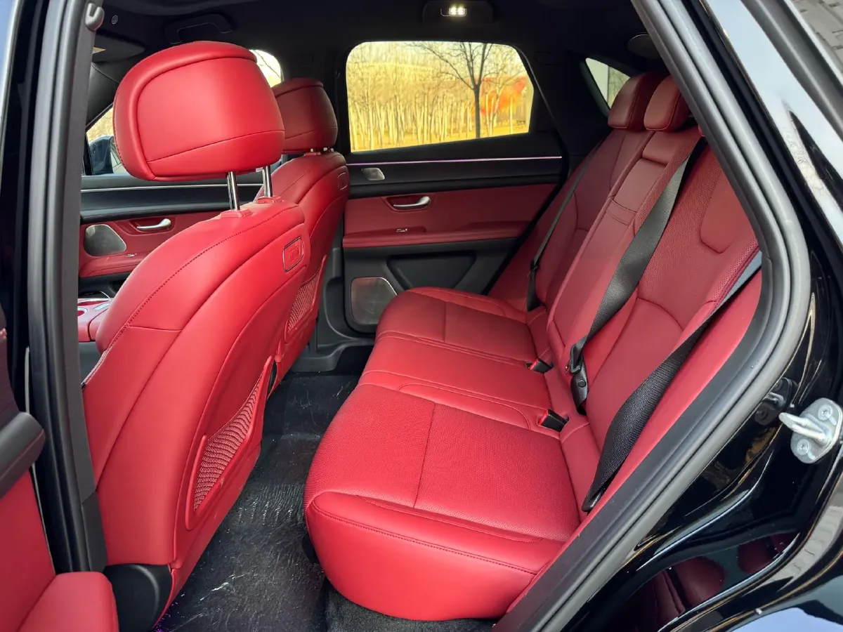 2025 AITO AITO M5 1.5T 152HP L4 REEV 42KWH,autocango,china used car exporter,china ev exporter,chinese used car exporter,chinese used ev exporter