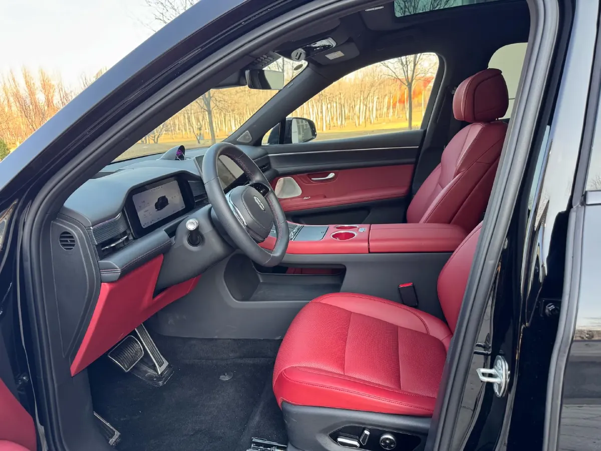 2025 AITO AITO M5 1.5T 152HP L4 REEV 42KWH,autocango,china used car exporter,china ev exporter,chinese used car exporter,chinese used ev exporter