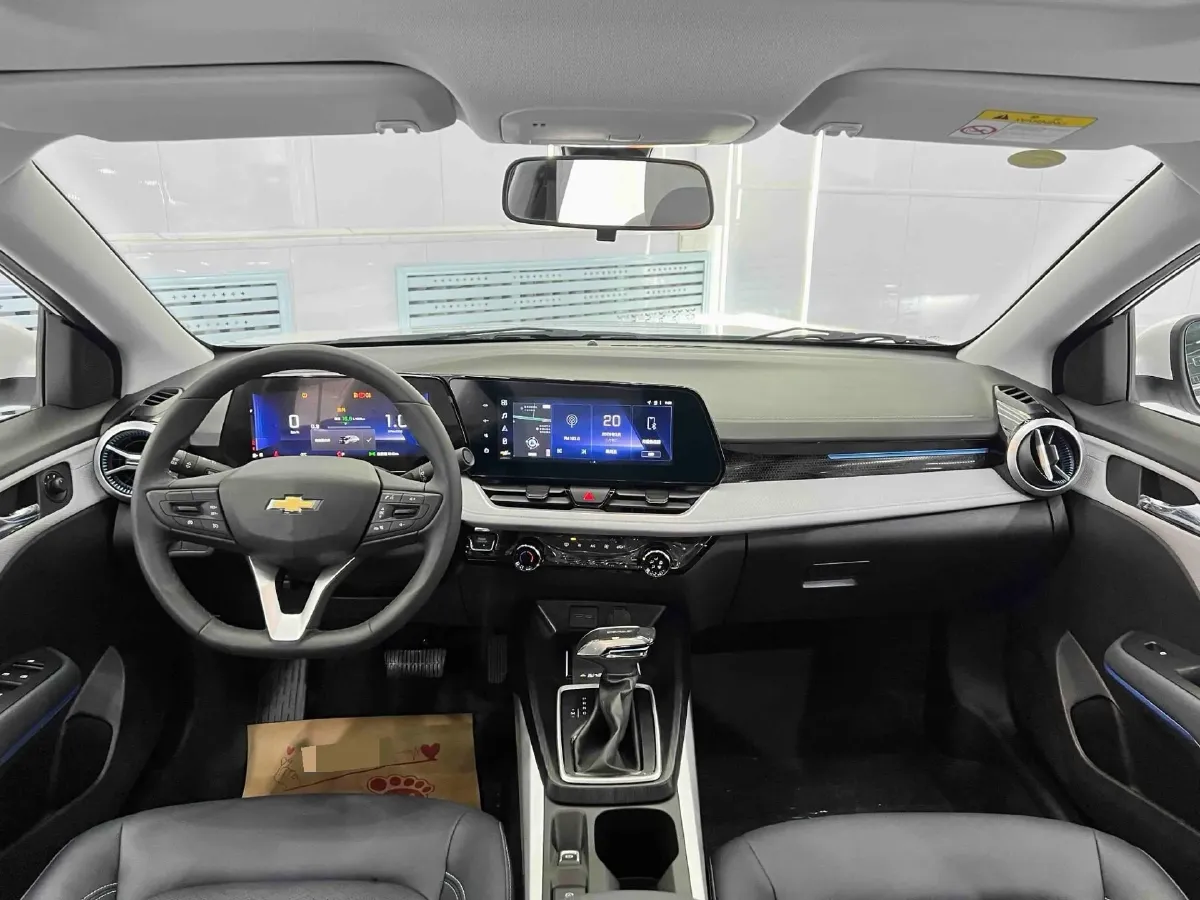 2023 Chevrolet Monza 1.5L 113HP L4 6DCT,autocango,china used car exporter,china ev exporter,chinese used car exporter,chinese used ev exporter