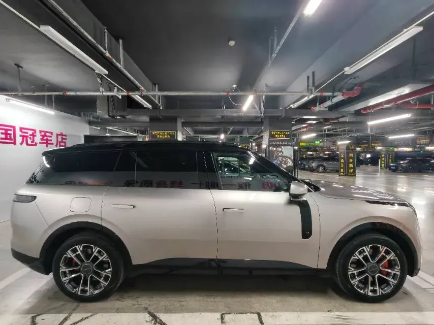 2025 LYNK&CO 900 2.0T 254HP L4 3DHT PHEV,autocango,china used car exporter,china ev exporter,chinese used car exporter,chinese used ev exporter