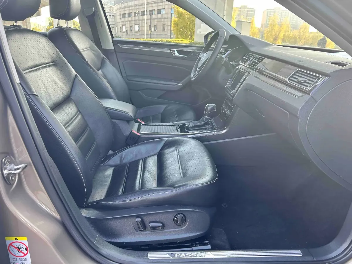 2017 Volkswagen Passat 1.8T 180HP L4 7DCT,autocango,china used car exporter,china ev exporter,chinese used car exporter,chinese used ev exporter