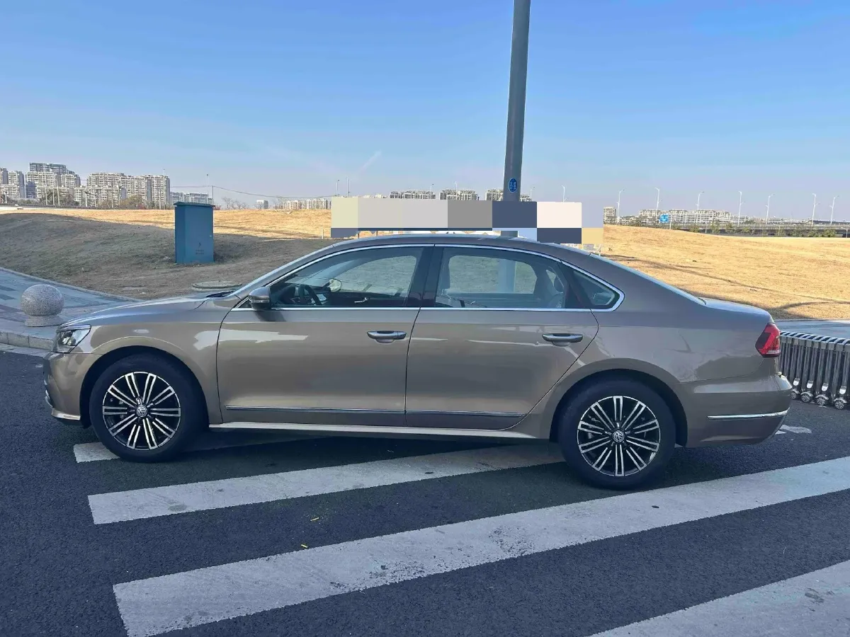 2017 Volkswagen Passat 1.8T 180HP L4 7DCT,autocango,china used car exporter,china ev exporter,chinese used car exporter,chinese used ev exporter
