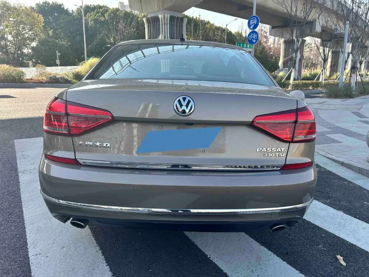 2017 Volkswagen Passat 1.8T 180HP L4 7DCT,autocango,china used car exporter,china ev exporter,chinese used car exporter,chinese used ev exporter