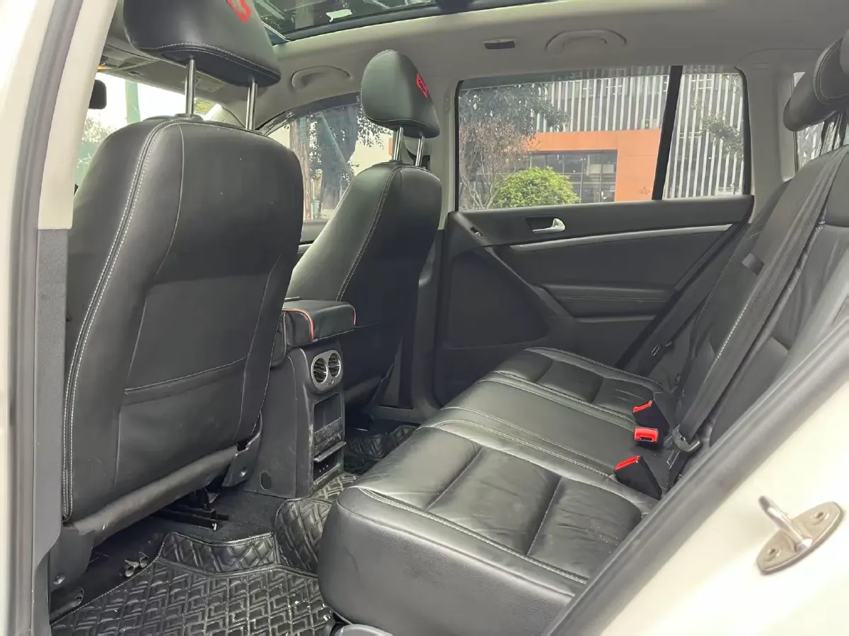 2017 Haval H9 2.0T 190HP L4 8AT,autocango,china used car exporter,china ev exporter,chinese used car exporter,chinese used ev exporter