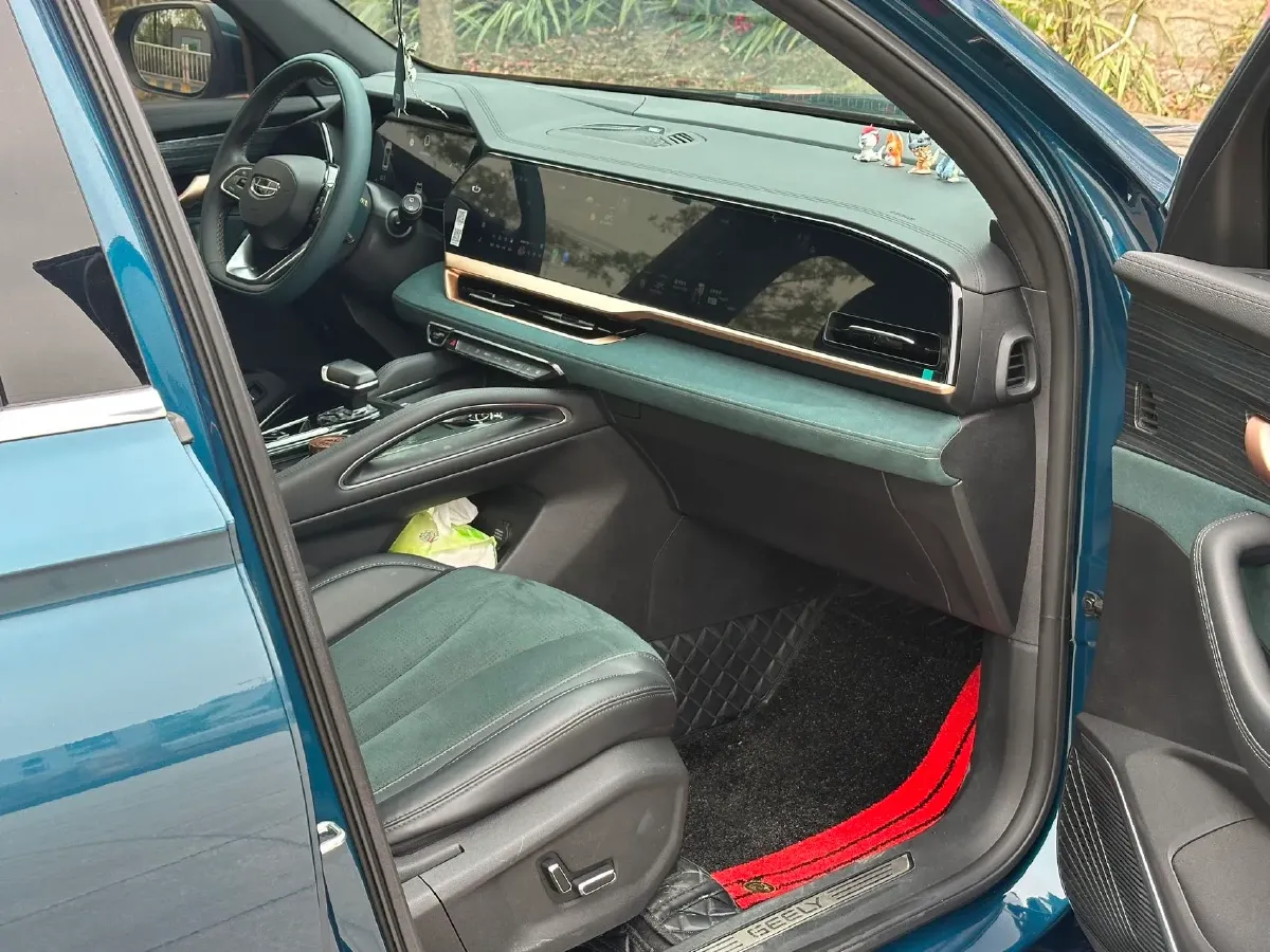 2021 Geely Monjaro 2.0T 218HP L4 7DCT,autocango,china used car exporter,china ev exporter,chinese used car exporter,chinese used ev exporter