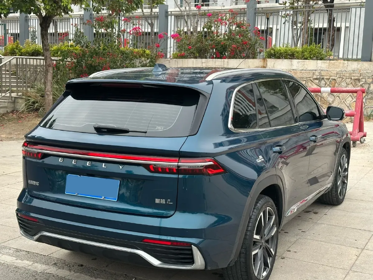 2021 Geely Monjaro 2.0T 218HP L4 7DCT,autocango,china used car exporter,china ev exporter,chinese used car exporter,chinese used ev exporter