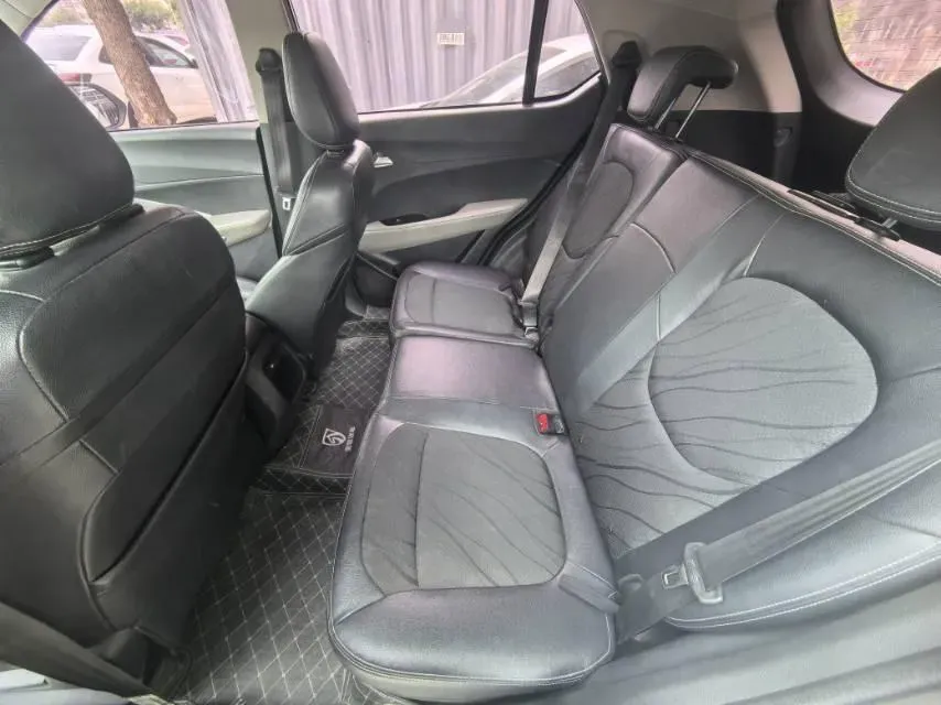 2017 BaoJun 310W 1.5L 105HP L4 6MT,autocango,china used car exporter,china ev exporter,chinese used car exporter,chinese used ev exporter