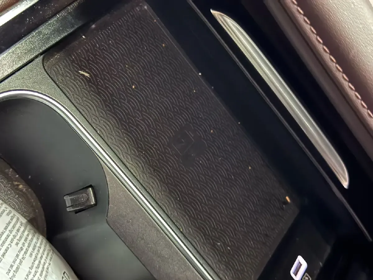 2022 Chery Tiggo 8 PRO 2.0T 254HP L4 7DCT,autocango,china used car exporter,china ev exporter,chinese used car exporter,chinese used ev exporter