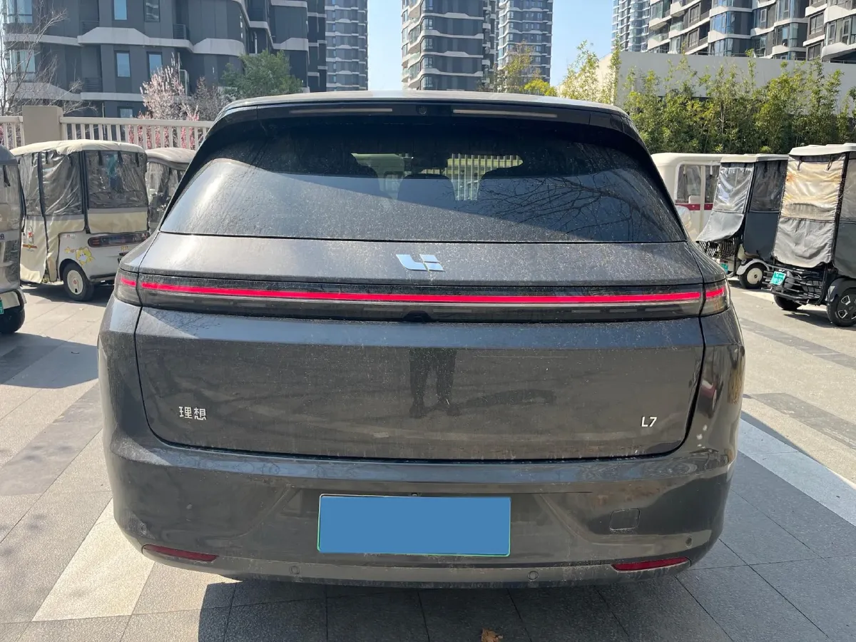 2023 Li L7 Range Extended 154HP REEV 40.9KWH,autocango,china used car exporter,china ev exporter,chinese used car exporter,chinese used ev exporter