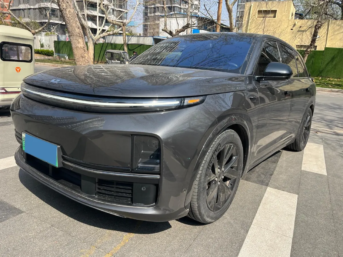 2023 Li L7 Range Extended 154HP REEV 40.9KWH,autocango,china used car exporter,china ev exporter,chinese used car exporter,chinese used ev exporter