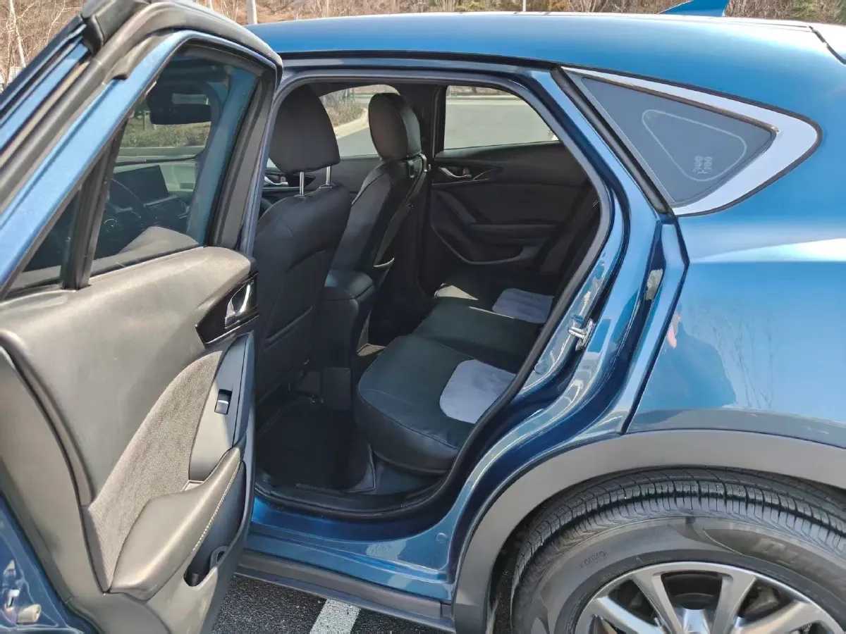 2020 Mazda CX-4 2.0L 158HP L4 6AT,autocango,china used car exporter,china ev exporter,chinese used car exporter,chinese used ev exporter