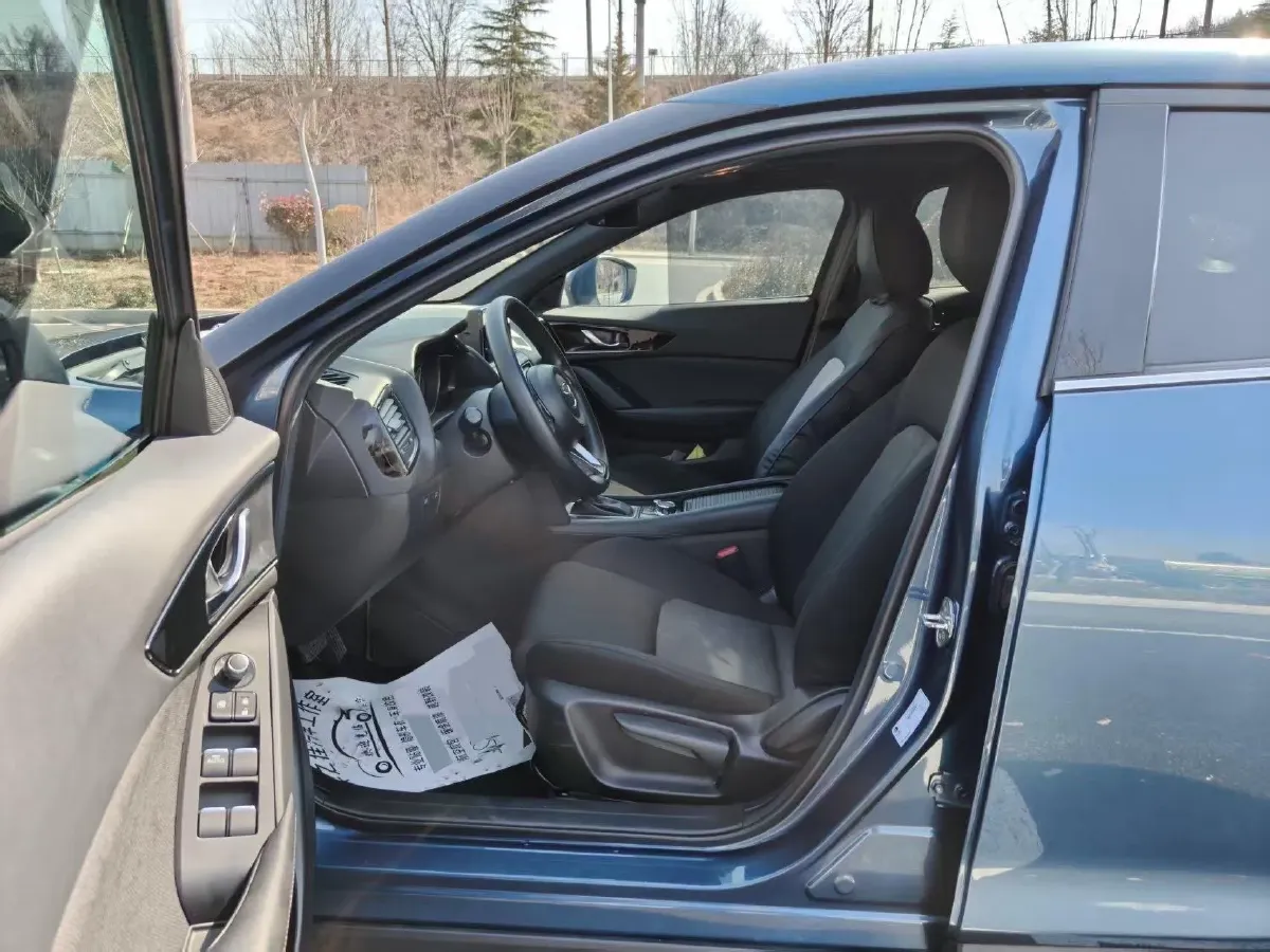 2020 Mazda CX-4 2.0L 158HP L4 6AT,autocango,china used car exporter,china ev exporter,chinese used car exporter,chinese used ev exporter